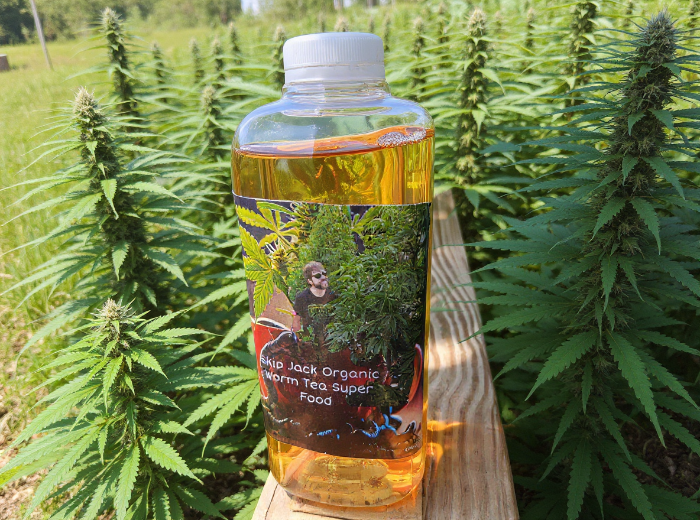 Boost Your Garden’s Blooms  Red Wiggler Worm Tea Concentrate 64 oz $15 ***